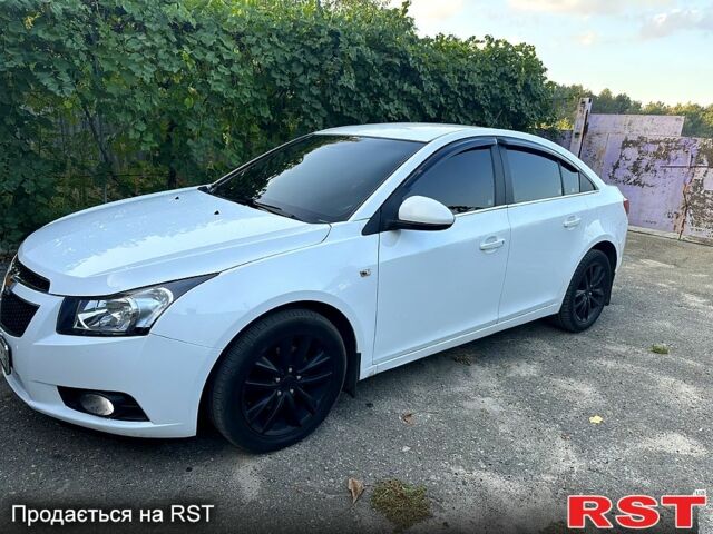 Білий Шевроле Круз, об'ємом двигуна 2 л та пробігом 0 тис. км за 6000 $, фото 2 на Automoto.ua