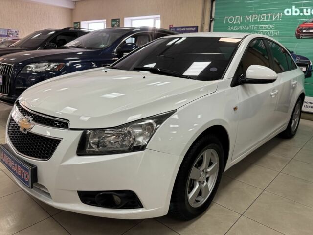 Белый Шевроле Круз, объемом двигателя 0 л и пробегом 111 тыс. км за 6500 $, фото 3 на Automoto.ua