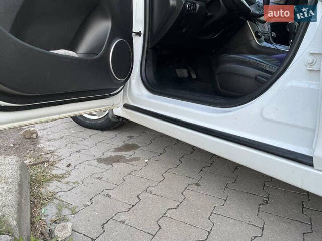 Білий Шевроле Круз, об'ємом двигуна 1.8 л та пробігом 171 тис. км за 7199 $, фото 27 на Automoto.ua