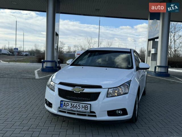 Білий Шевроле Круз, об'ємом двигуна 2 л та пробігом 186 тис. км за 6300 $, фото 1 на Automoto.ua