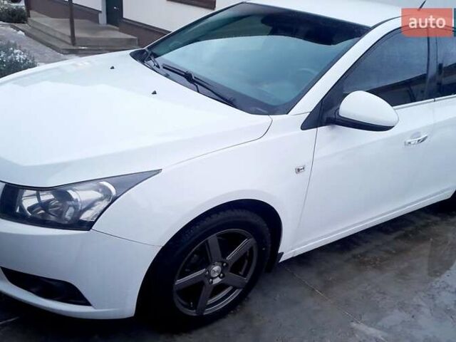 Білий Шевроле Круз, об'ємом двигуна 1.8 л та пробігом 159 тис. км за 7100 $, фото 13 на Automoto.ua