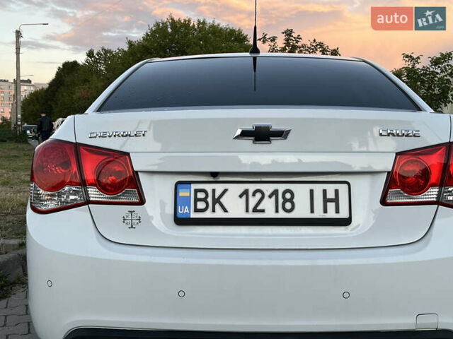 Білий Шевроле Круз, об'ємом двигуна 1.8 л та пробігом 171 тис. км за 7199 $, фото 18 на Automoto.ua