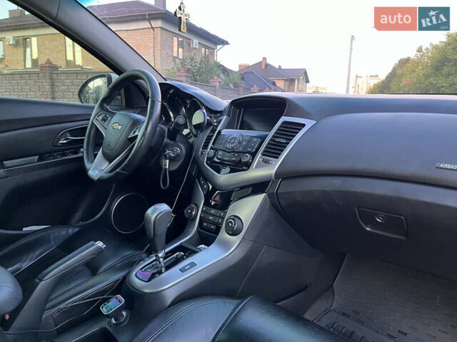 Білий Шевроле Круз, об'ємом двигуна 1.8 л та пробігом 171 тис. км за 7199 $, фото 8 на Automoto.ua