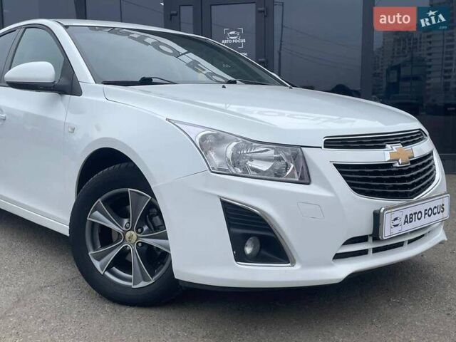 Білий Шевроле Круз, об'ємом двигуна 1.8 л та пробігом 168 тис. км за 7290 $, фото 1 на Automoto.ua