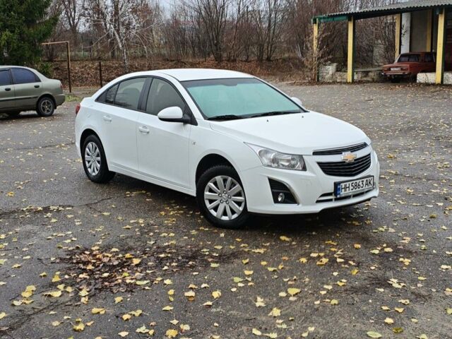 Белый Шевроле Круз, объемом двигателя 1.8 л и пробегом 80 тыс. км за 8900 $, фото 2 на Automoto.ua