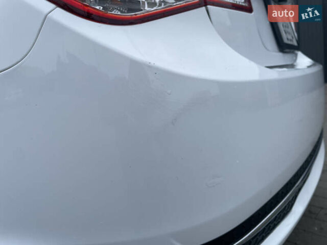 Белый Шевроле Круз, объемом двигателя 1.36 л и пробегом 199 тыс. км за 7000 $, фото 15 на Automoto.ua