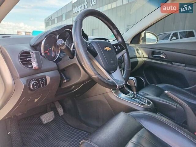 Білий Шевроле Круз, об'ємом двигуна 1.8 л та пробігом 198 тис. км за 9190 $, фото 12 на Automoto.ua