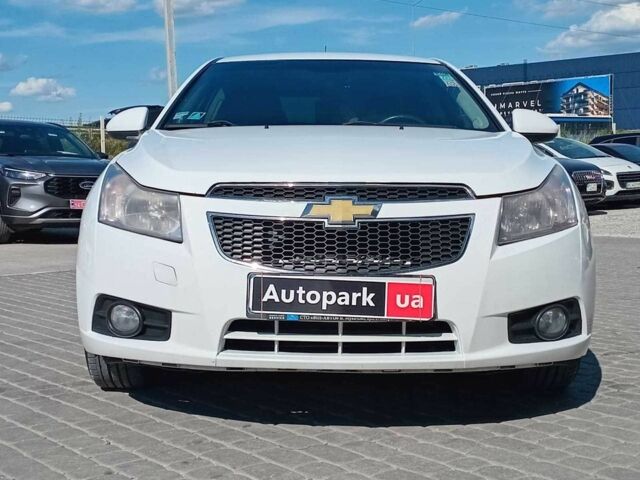 Белый Шевроле Круз, объемом двигателя 1.8 л и пробегом 198 тыс. км за 6690 $, фото 10 на Automoto.ua