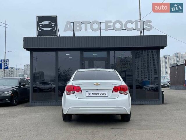 Білий Шевроле Круз, об'ємом двигуна 1.8 л та пробігом 168 тис. км за 7290 $, фото 6 на Automoto.ua
