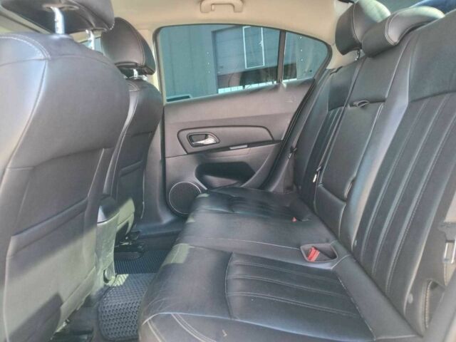 Белый Шевроле Круз, объемом двигателя 1.8 л и пробегом 198 тыс. км за 6690 $, фото 23 на Automoto.ua