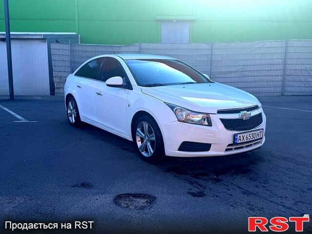 Белый Шевроле Круз, объемом двигателя 1.4 л и пробегом 0 тыс. км за 7700 $, фото 1 на Automoto.ua