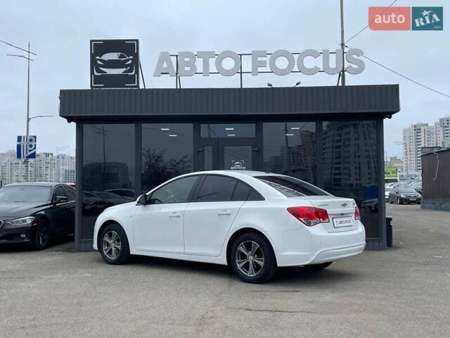 Білий Шевроле Круз, об'ємом двигуна 1.8 л та пробігом 168 тис. км за 7290 $, фото 4 на Automoto.ua