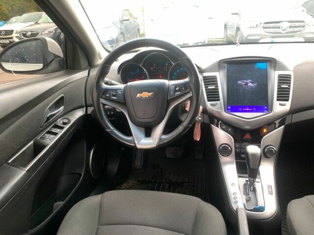 Белый Шевроле Круз, объемом двигателя 2 л и пробегом 212 тыс. км за 8190 $, фото 29 на Automoto.ua