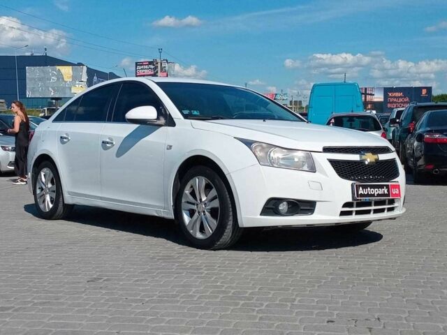 Белый Шевроле Круз, объемом двигателя 1.8 л и пробегом 198 тыс. км за 6690 $, фото 11 на Automoto.ua