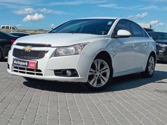 Белый Шевроле Круз, объемом двигателя 1.8 л и пробегом 198 тыс. км за 6690 $, фото 2 на Automoto.ua