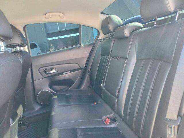 Белый Шевроле Круз, объемом двигателя 1.8 л и пробегом 198 тыс. км за 6690 $, фото 20 на Automoto.ua