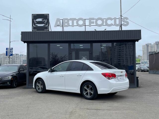 Білий Шевроле Круз, об'ємом двигуна 1.8 л та пробігом 168 тис. км за 7290 $, фото 4 на Automoto.ua