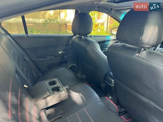 Белый Шевроле Круз, объемом двигателя 1.4 л и пробегом 167 тыс. км за 5000 $, фото 10 на Automoto.ua