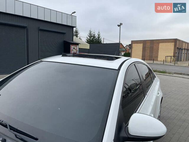 Белый Шевроле Круз, объемом двигателя 1.36 л и пробегом 199 тыс. км за 7000 $, фото 21 на Automoto.ua