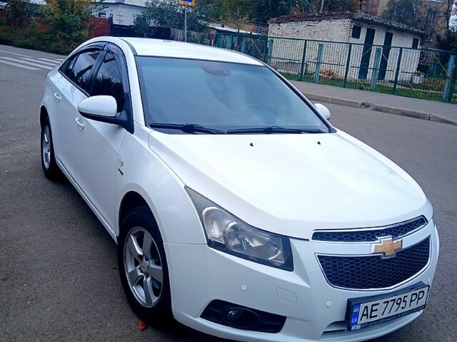 Білий Шевроле Круз, об'ємом двигуна 1.8 л та пробігом 235 тис. км за 6300 $, фото 11 на Automoto.ua