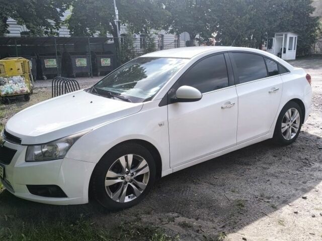 Білий Шевроле Круз, об'ємом двигуна 1.8 л та пробігом 220 тис. км за 7100 $, фото 1 на Automoto.ua