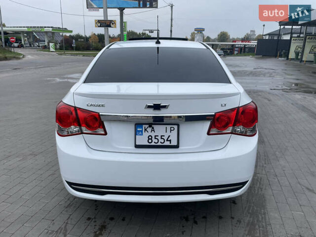 Белый Шевроле Круз, объемом двигателя 1.36 л и пробегом 199 тыс. км за 7000 $, фото 3 на Automoto.ua