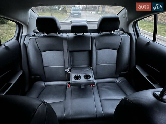 Білий Шевроле Круз, об'ємом двигуна 1.69 л та пробігом 220 тис. км за 6000 $, фото 13 на Automoto.ua