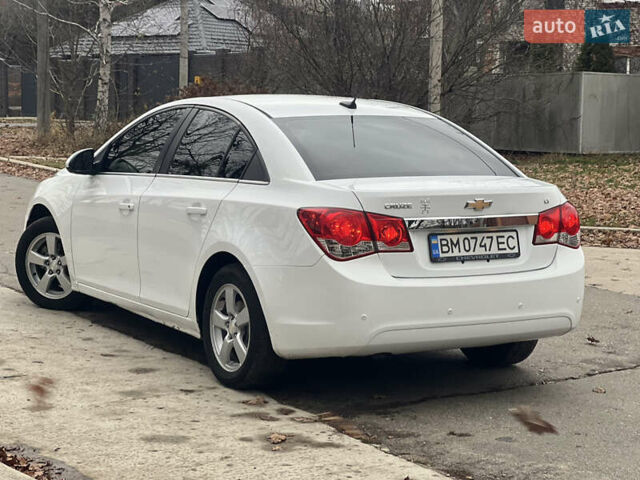 Білий Шевроле Круз, об'ємом двигуна 1.4 л та пробігом 130 тис. км за 6999 $, фото 3 на Automoto.ua