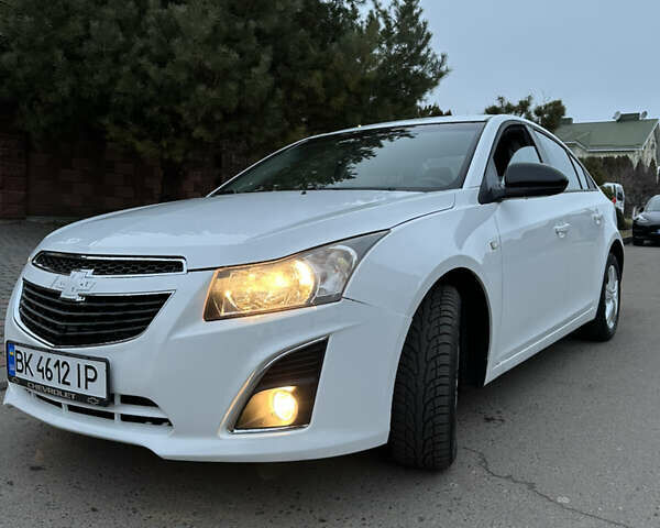 Білий Шевроле Круз, об'ємом двигуна 1.69 л та пробігом 212 тис. км за 6900 $, фото 33 на Automoto.ua