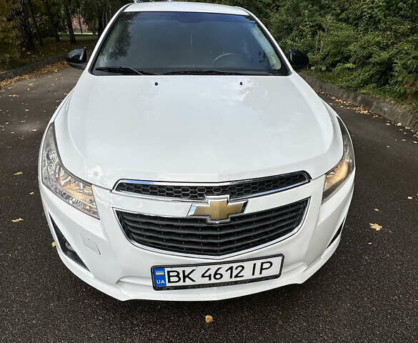 Білий Шевроле Круз, об'ємом двигуна 1.69 л та пробігом 220 тис. км за 6000 $, фото 10 на Automoto.ua