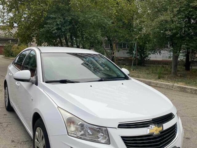 Белый Шевроле Круз, объемом двигателя 1.8 л и пробегом 109 тыс. км за 7950 $, фото 2 на Automoto.ua