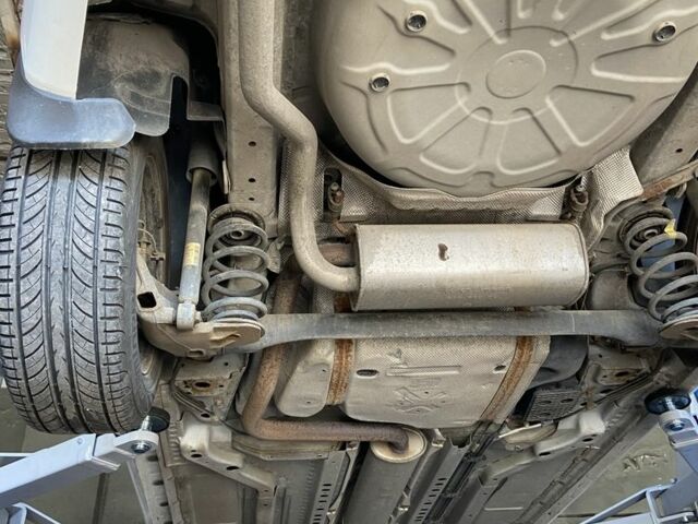 Белый Шевроле Круз, объемом двигателя 1.8 л и пробегом 199 тыс. км за 7900 $, фото 4 на Automoto.ua