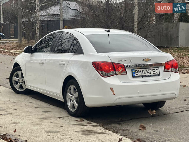 Білий Шевроле Круз, об'ємом двигуна 1.4 л та пробігом 130 тис. км за 6999 $, фото 4 на Automoto.ua