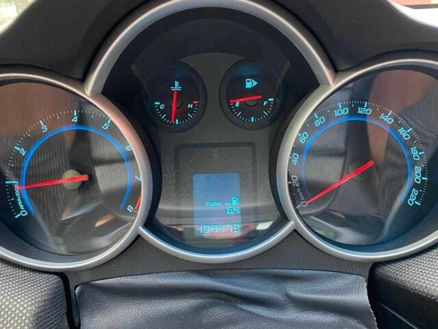 Белый Шевроле Круз, объемом двигателя 1.8 л и пробегом 109 тыс. км за 7950 $, фото 9 на Automoto.ua