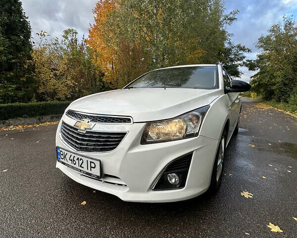 Білий Шевроле Круз, об'ємом двигуна 1.69 л та пробігом 220 тис. км за 6000 $, фото 11 на Automoto.ua