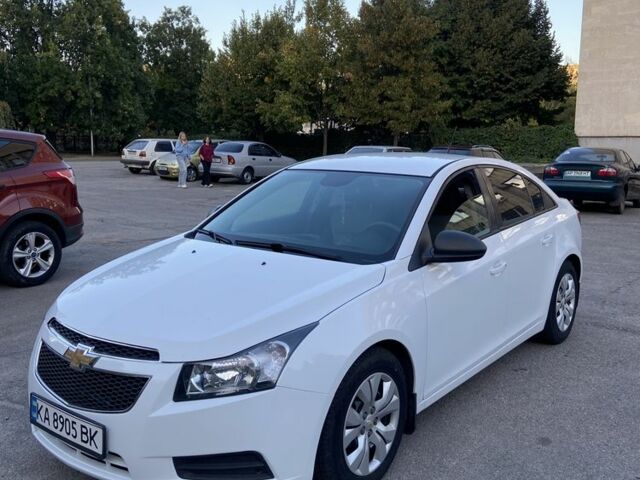 Белый Шевроле Круз, объемом двигателя 1.8 л и пробегом 199 тыс. км за 7900 $, фото 1 на Automoto.ua