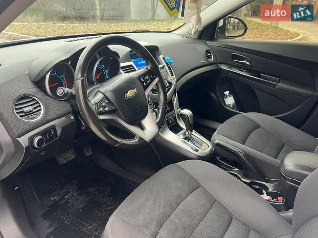 Білий Шевроле Круз, об'ємом двигуна 1.4 л та пробігом 130 тис. км за 6999 $, фото 15 на Automoto.ua