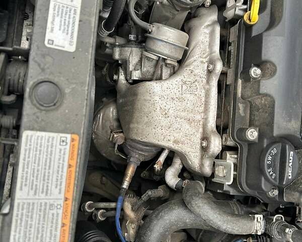 Белый Шевроле Круз, объемом двигателя 1.36 л и пробегом 191 тыс. км за 7800 $, фото 5 на Automoto.ua