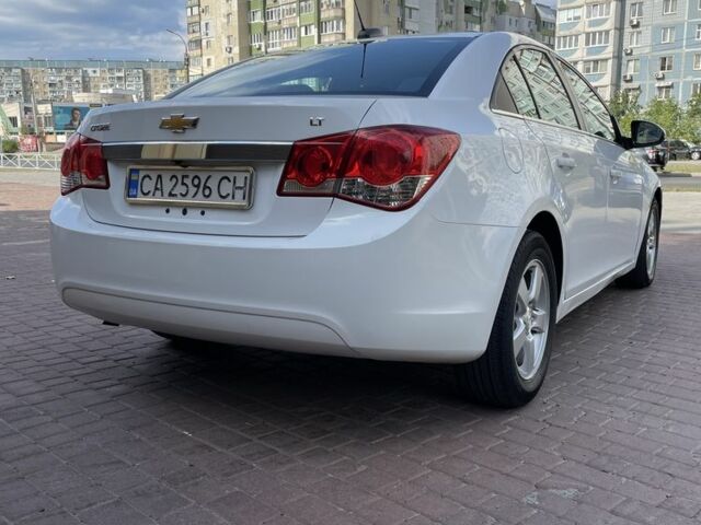 Білий Шевроле Круз, об'ємом двигуна 1.4 л та пробігом 132 тис. км за 7200 $, фото 2 на Automoto.ua