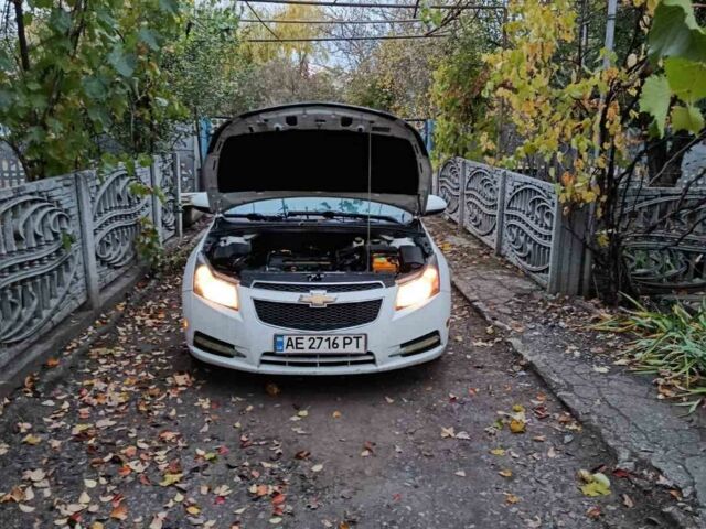 Білий Шевроле Круз, об'ємом двигуна 1.4 л та пробігом 233 тис. км за 5000 $, фото 5 на Automoto.ua