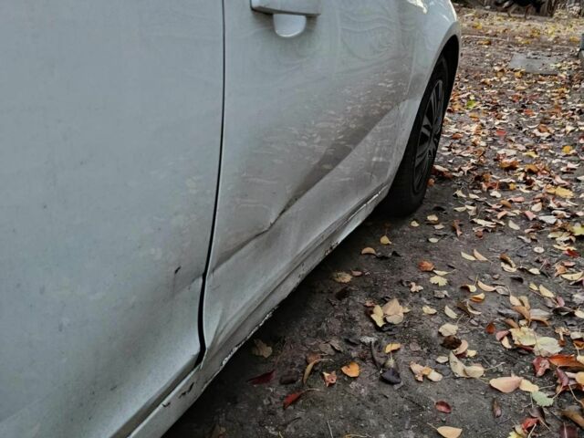 Білий Шевроле Круз, об'ємом двигуна 1.4 л та пробігом 233 тис. км за 5000 $, фото 10 на Automoto.ua