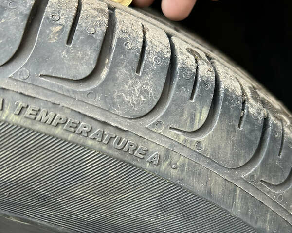 Белый Шевроле Круз, объемом двигателя 1.4 л и пробегом 157 тыс. км за 8000 $, фото 23 на Automoto.ua