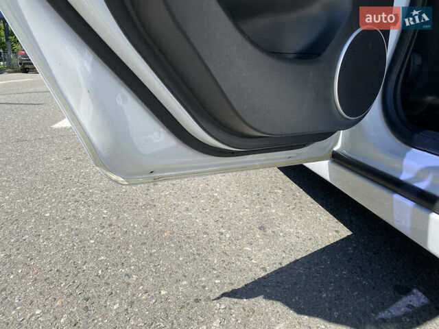 Белый Шевроле Круз, объемом двигателя 1.8 л и пробегом 340 тыс. км за 6599 $, фото 10 на Automoto.ua