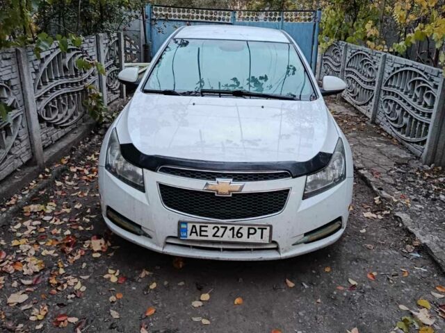 Білий Шевроле Круз, об'ємом двигуна 1.4 л та пробігом 233 тис. км за 5000 $, фото 1 на Automoto.ua