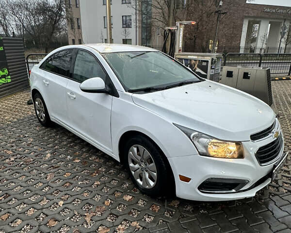 Белый Шевроле Круз, объемом двигателя 1.8 л и пробегом 110 тыс. км за 6300 $, фото 3 на Automoto.ua