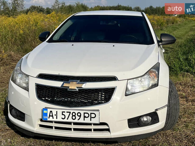 Белый Шевроле Круз, объемом двигателя 1.8 л и пробегом 267 тыс. км за 6790 $, фото 7 на Automoto.ua