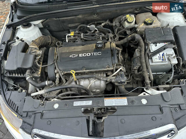 Белый Шевроле Круз, объемом двигателя 1.8 л и пробегом 110 тыс. км за 6300 $, фото 9 на Automoto.ua