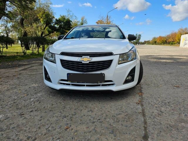 Белый Шевроле Круз, объемом двигателя 1.8 л и пробегом 237 тыс. км за 7250 $, фото 5 на Automoto.ua