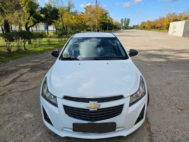 Белый Шевроле Круз, объемом двигателя 1.8 л и пробегом 237 тыс. км за 7250 $, фото 14 на Automoto.ua