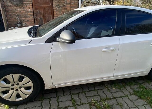 Білий Шевроле Круз, об'ємом двигуна 1.8 л та пробігом 175 тис. км за 7200 $, фото 6 на Automoto.ua